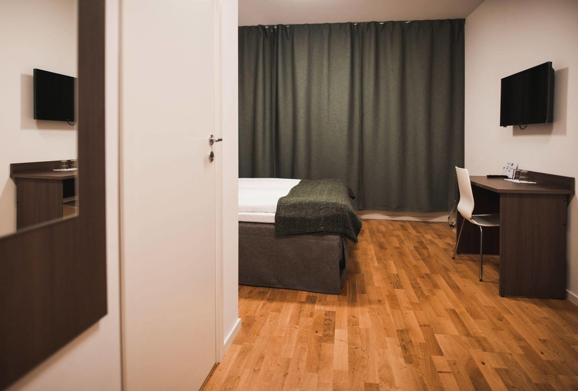 Stay Xtra Hotel Kista Sztokholm Zewnętrze zdjęcie